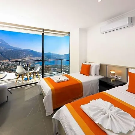 Sleeps 8 With Pool And Air Con Villa *