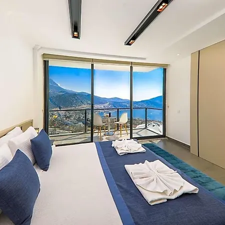Sleeps 8 With Pool And Air Con Villa Kalkan