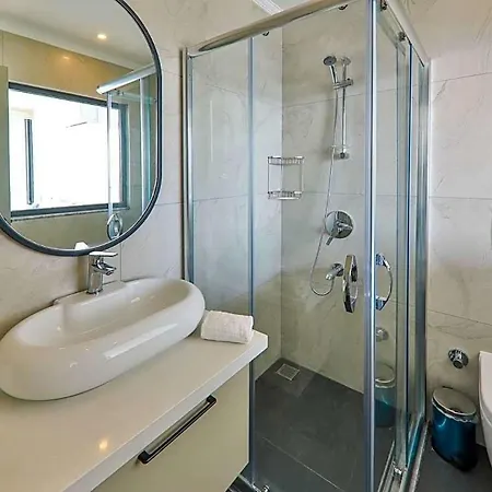 Sleeps 8 With Pool And Air Con * Kalkan